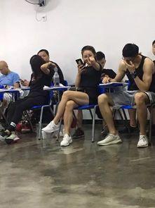 亚洲天天国产偷拍在线,国产偷拍在线的黑暗面